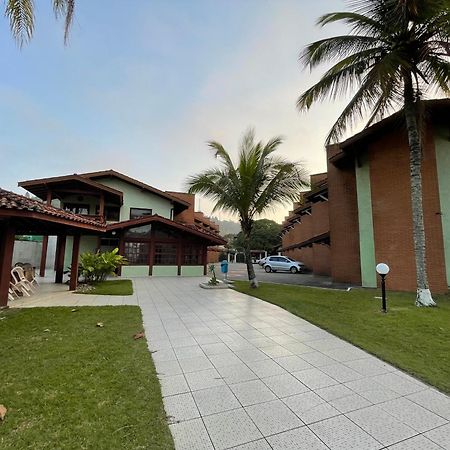 Pe Na Areia Na Praia Das Toninhas - Villagio 24 Porto Feliz Ubatuba Exterior foto