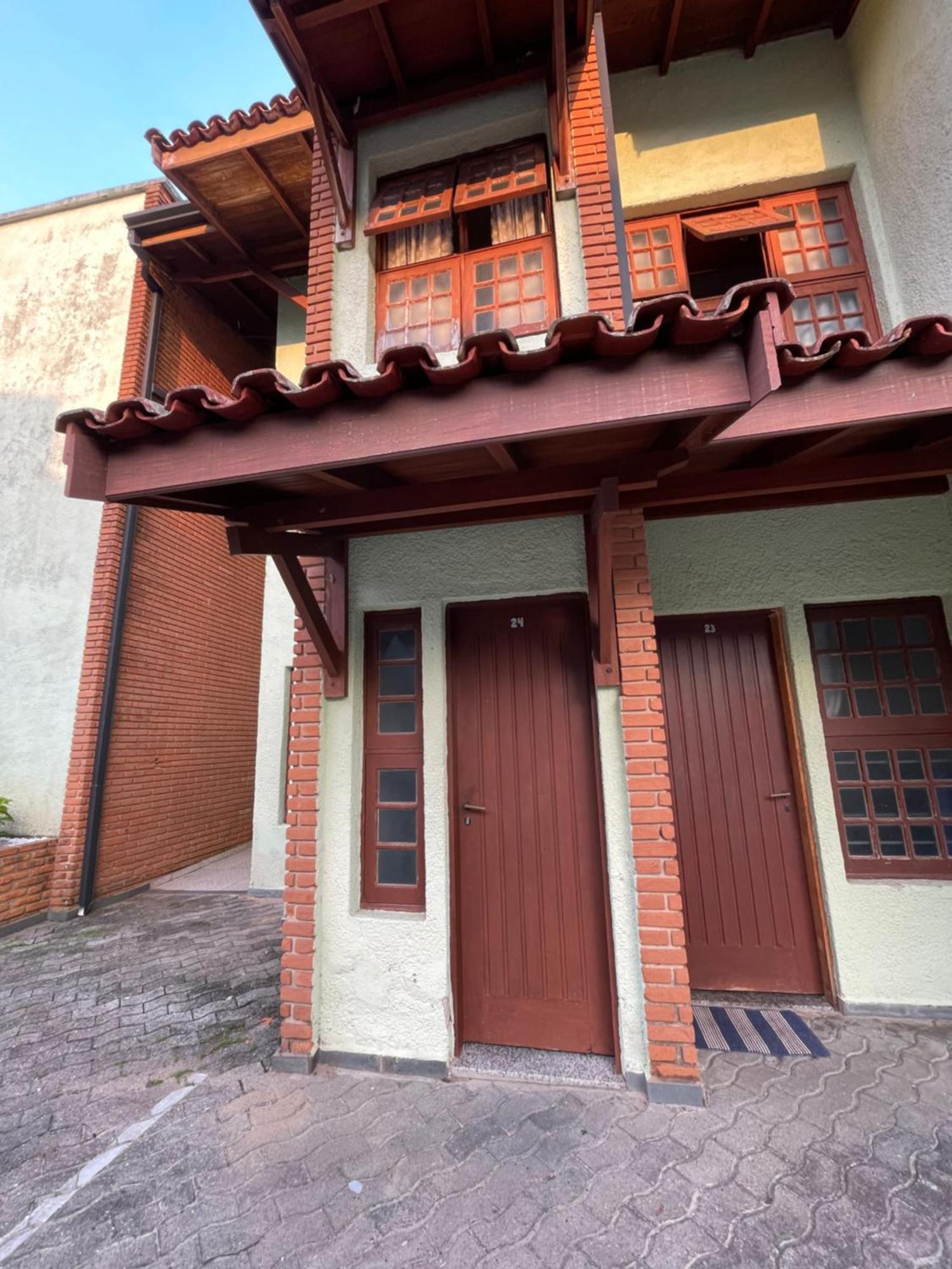 Pe Na Areia Na Praia Das Toninhas - Villagio 24 Porto Feliz Ubatuba Exterior foto